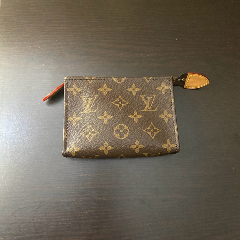 Louis Vuitton New Toiletry 15 Pouch